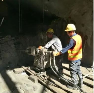 长泰水下抗分散灌浆料特点 水下不分散注浆料介绍